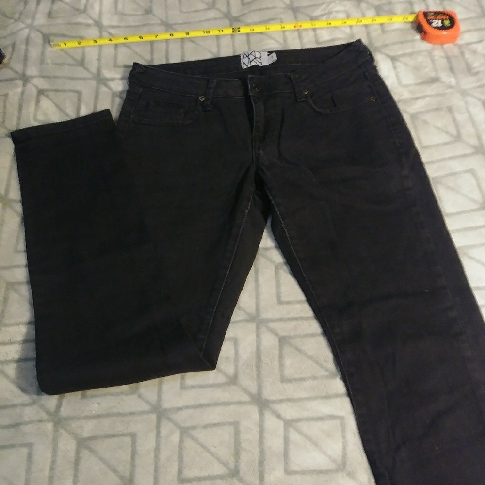 Jeans - Picture 2 of 3